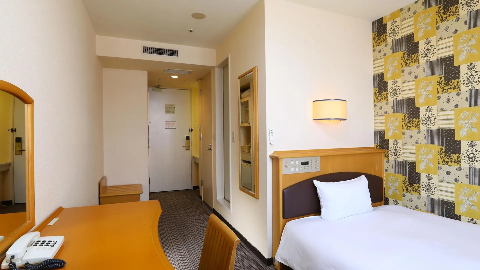 Hotel Wing International Tomakomai 3*,